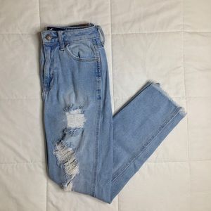 hollister ultra high rise distressed mom jeans